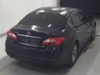 Nissan FUGA лот № 5646 оценка 3  с аукциона в Японии 4