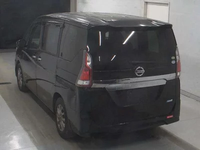 Nissan SERENA  с аукциона в Японии