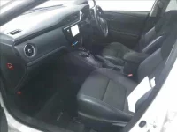 Toyota AURIS лот № 4334 оценка 3.5  с аукциона в Японии 2