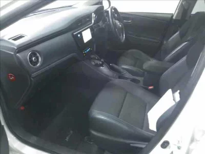 Toyota AURIS  с аукциона в Японии