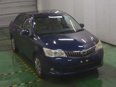 Toyota COROLLA AXIO  с аукциона в Японии