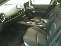 Mazda AXELA лот № 4395 оценка R  с аукциона в Японии 2