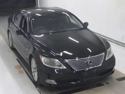 Lexus LS  с аукциона в Японии