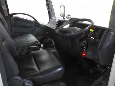 Isuzu ELF  с аукциона в Японии