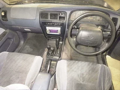 Toyota HILUX SURF  с аукциона в Японии