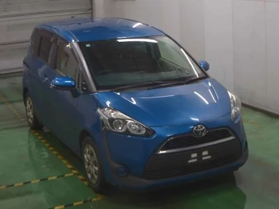 Toyota SIENTA  с аукциона в Японии