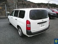 Toyota PROBOX лот № 4 оценка 3.5  с аукциона в Японии 2