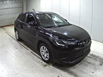 Toyota COROLLA CROSS  с аукциона в Японии