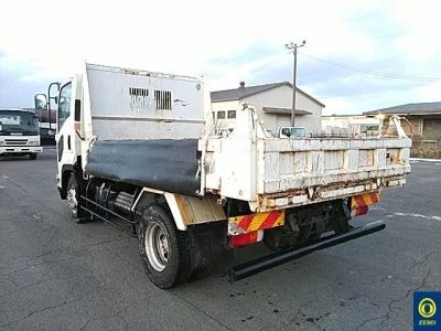 Isuzu FORWARD  с аукциона в Японии