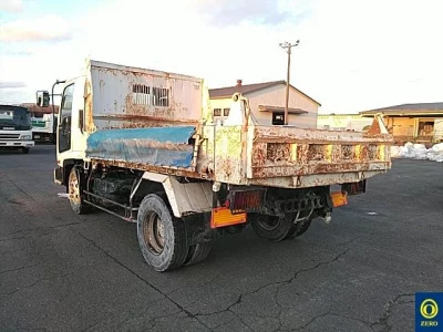 Isuzu FORWARD  с аукциона в Японии
