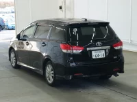 Toyota WISH лот № 2877 оценка 3  с аукциона в Японии 1