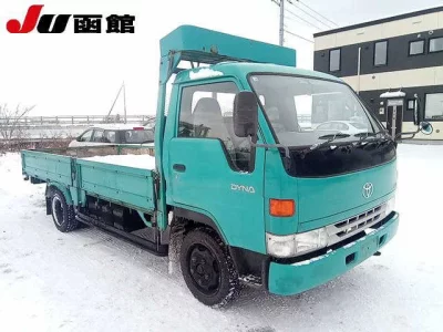 Toyota DYNA  с аукциона в Японии
