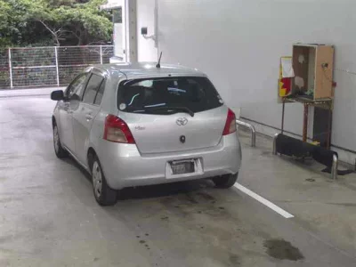 Toyota VITZ  с аукциона в Японии