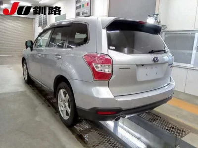 Subaru FORESTER  с аукциона в Японии
