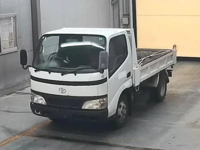Toyota DYNA  с аукциона в Японии