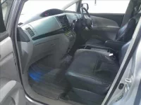 Toyota ESTIMA лот № 2119 оценка 3  с аукциона в Японии 2