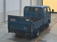 Toyota DYNA лот № 7017 оценка 3  с аукциона в Японии 1