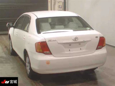 Toyota COROLLA AXIO  с аукциона в Японии