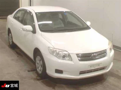 Toyota COROLLA AXIO  с аукциона в Японии