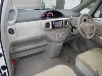 Toyota PORTE лот № 3643 оценка 3.5  с аукциона в Японии 2