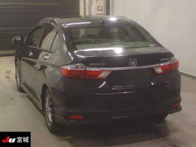 Honda GRACE  с аукциона в Японии