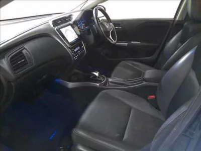 Honda GRACE  с аукциона в Японии