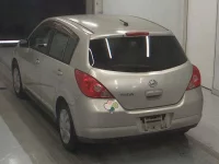 Nissan TIIDA лот № 5711 оценка R  с аукциона в Японии 1