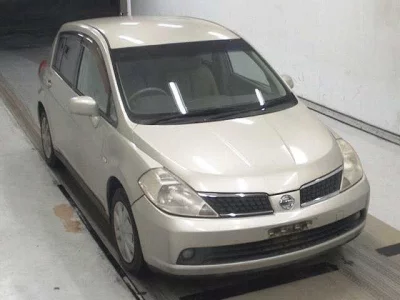 Nissan TIIDA  с аукциона в Японии