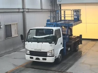 Isuzu ELF  с аукциона в Японии