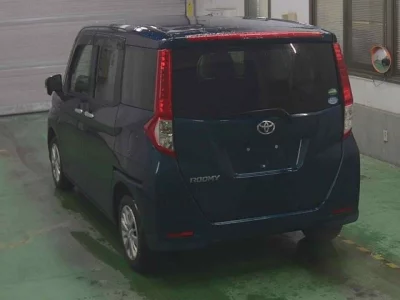 Toyota ROOMY  с аукциона в Японии