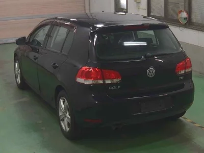 Volkswagen GOLF  с аукциона в Японии
