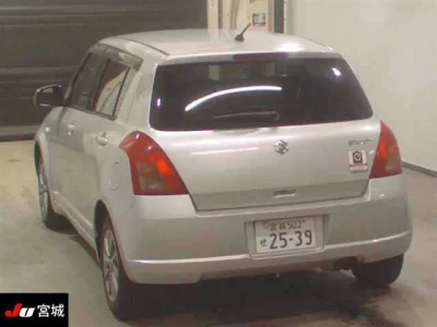 Suzuki SWIFT  с аукциона в Японии