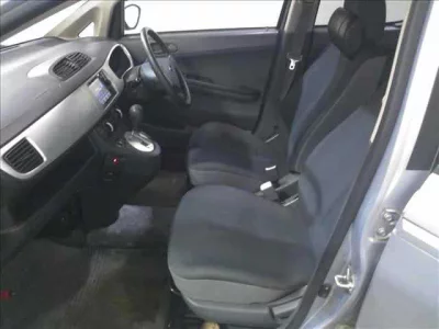 Subaru R2  с аукциона в Японии