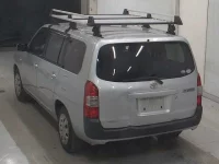 Toyota SUCCEED лот № 5753 оценка 3  с аукциона в Японии 1