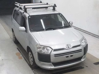 Toyota SUCCEED  с аукциона в Японии