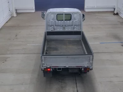 Toyota DYNA  с аукциона в Японии