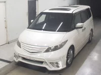 Honda ELYSION лот № 5784 оценка 3  с аукциона в Японии 2