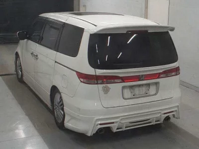 Honda ELYSION  с аукциона в Японии