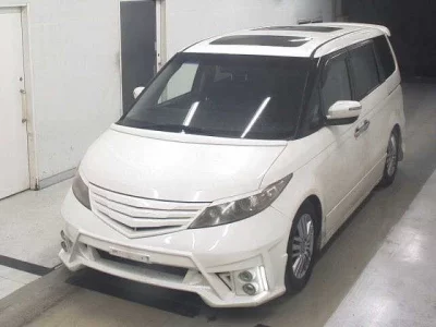 Honda ELYSION  с аукциона в Японии