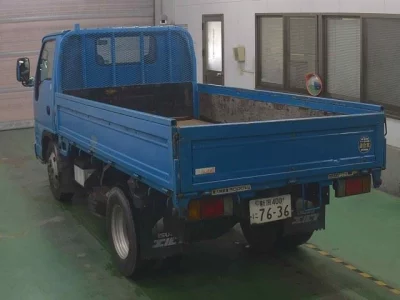 Isuzu ELF  с аукциона в Японии