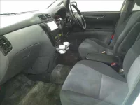 Toyota IPSUM лот № 4409 оценка 3.5  с аукциона в Японии 2