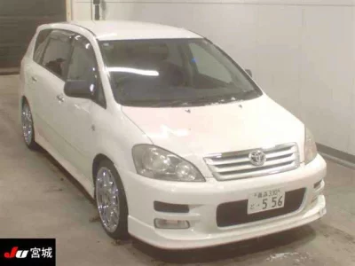 Toyota IPSUM  с аукциона в Японии