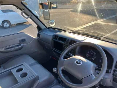 Mazda BONGO VAN  с аукциона в Японии