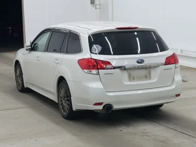 Subaru LEGACY  с аукциона в Японии