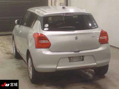 Suzuki SWIFT  с аукциона в Японии