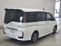 Honda STEP WAGON лот № 10209 оценка 3  с аукциона в Японии 4