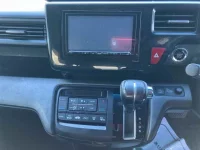 Honda STEP WAGON лот № 10209 оценка 3  с аукциона в Японии 5