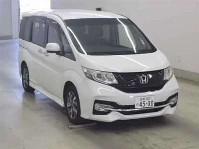 Honda STEP WAGON  с аукциона в Японии
