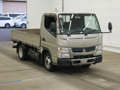 Mitsubishi CANTER  с аукциона в Японии