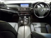 BMW 5-Series лот № 2427 оценка 4  с аукциона в Японии 2